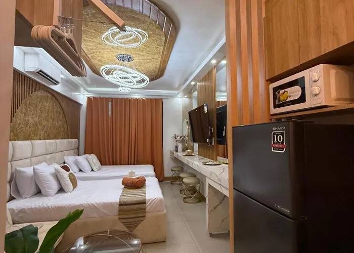 Bluerose Staycation 4*